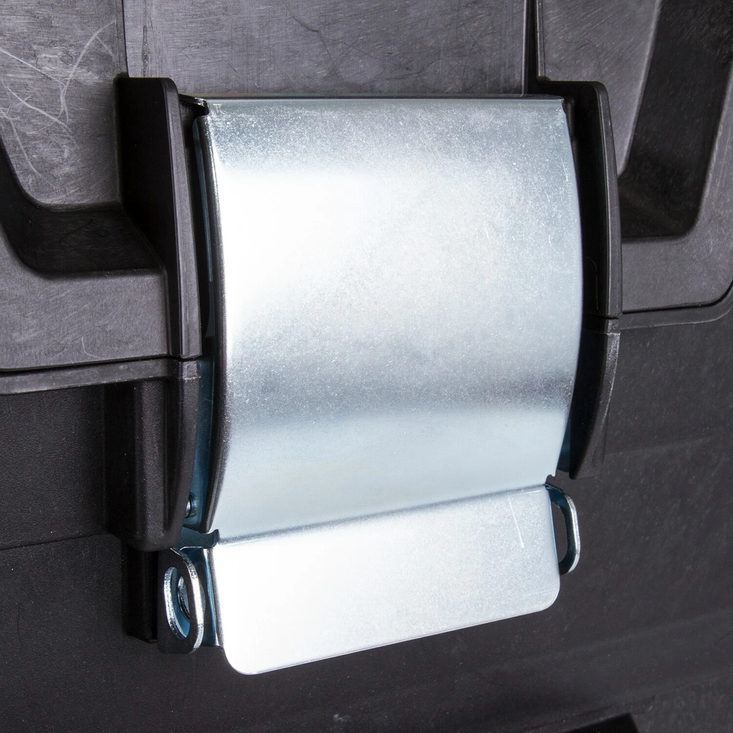 Kobalt Zerust 19-in Black Plastic Wheels Lockable Tool Box - Tool Storage & Work Benches - Image 6