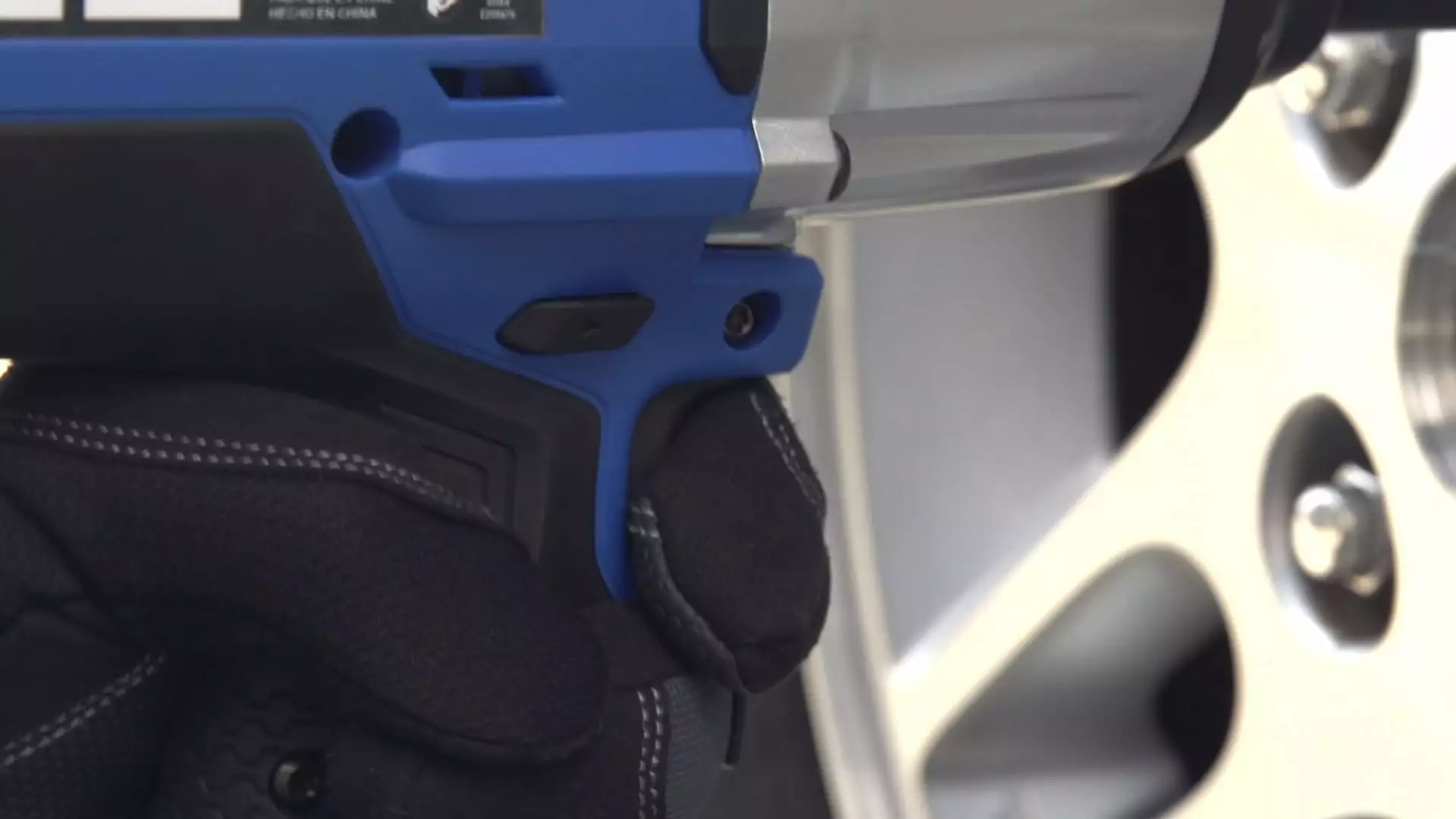 Kobalt 24-volt Max Variable Speed Brushless 1/2-in Drive Cordless Impact Wrench (1-Battery Included) - Power Tools - Image 5