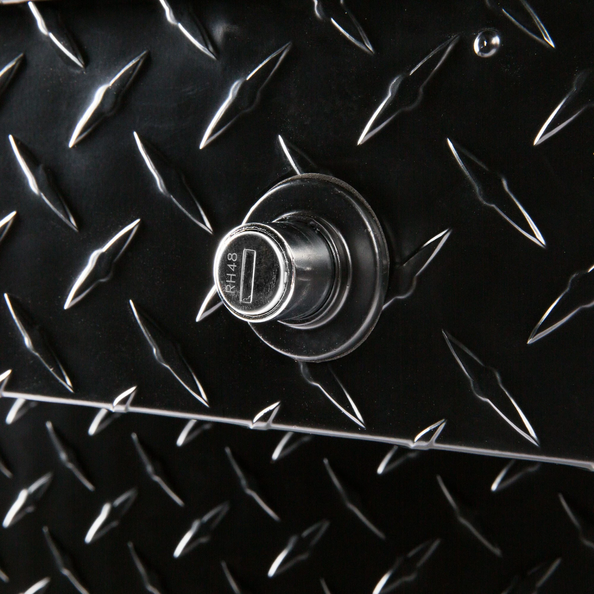 Kobalt 46.9-in x 15.8-in x 13-in Black Aluminum Crossover Truck Tool Box - Cargo Management - Image 3