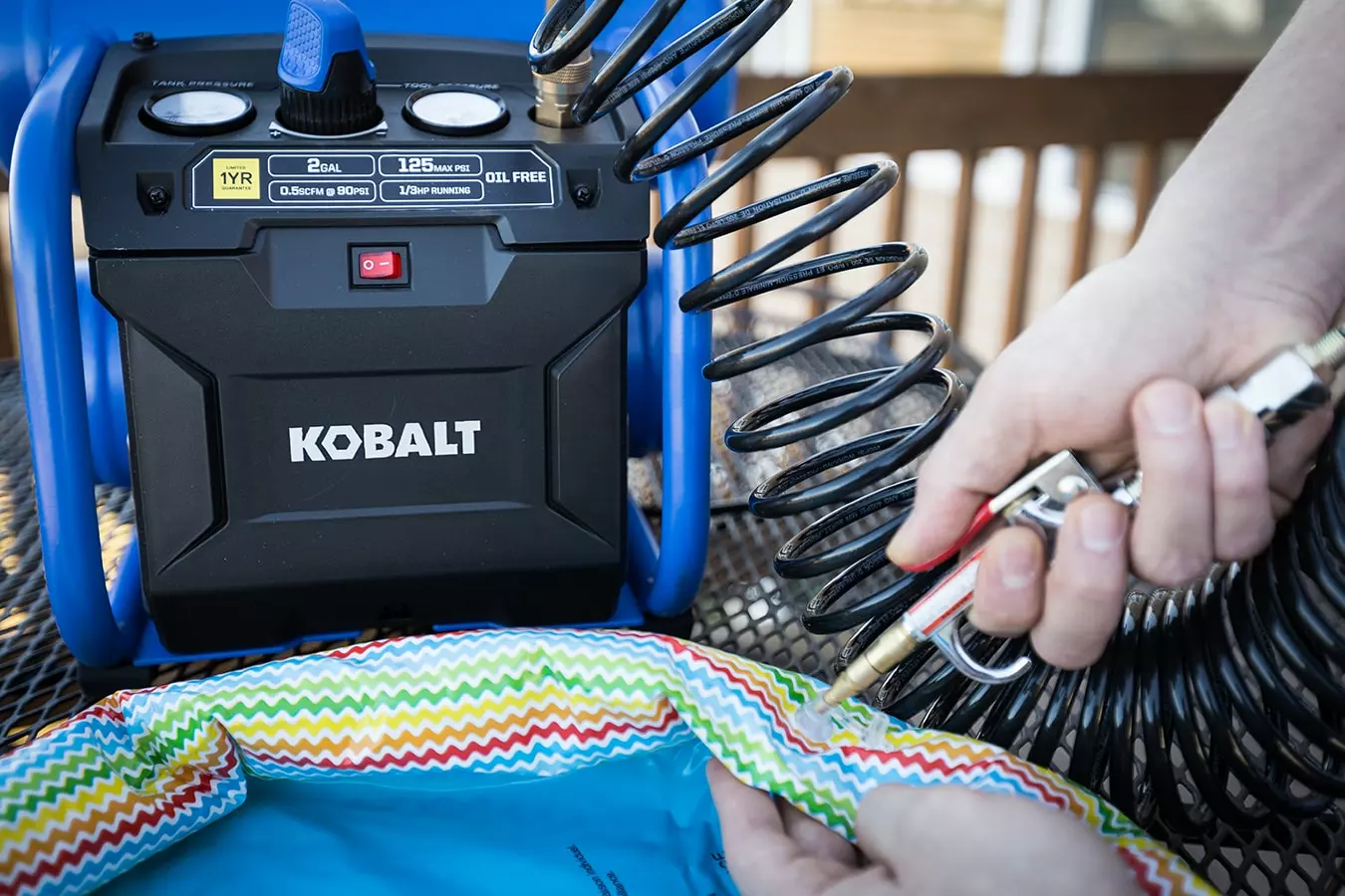 Kobalt 2-Gallon Single Stage Portable Electric Twin Stack Air Compressor - Air Tools & Compressors - Image 2