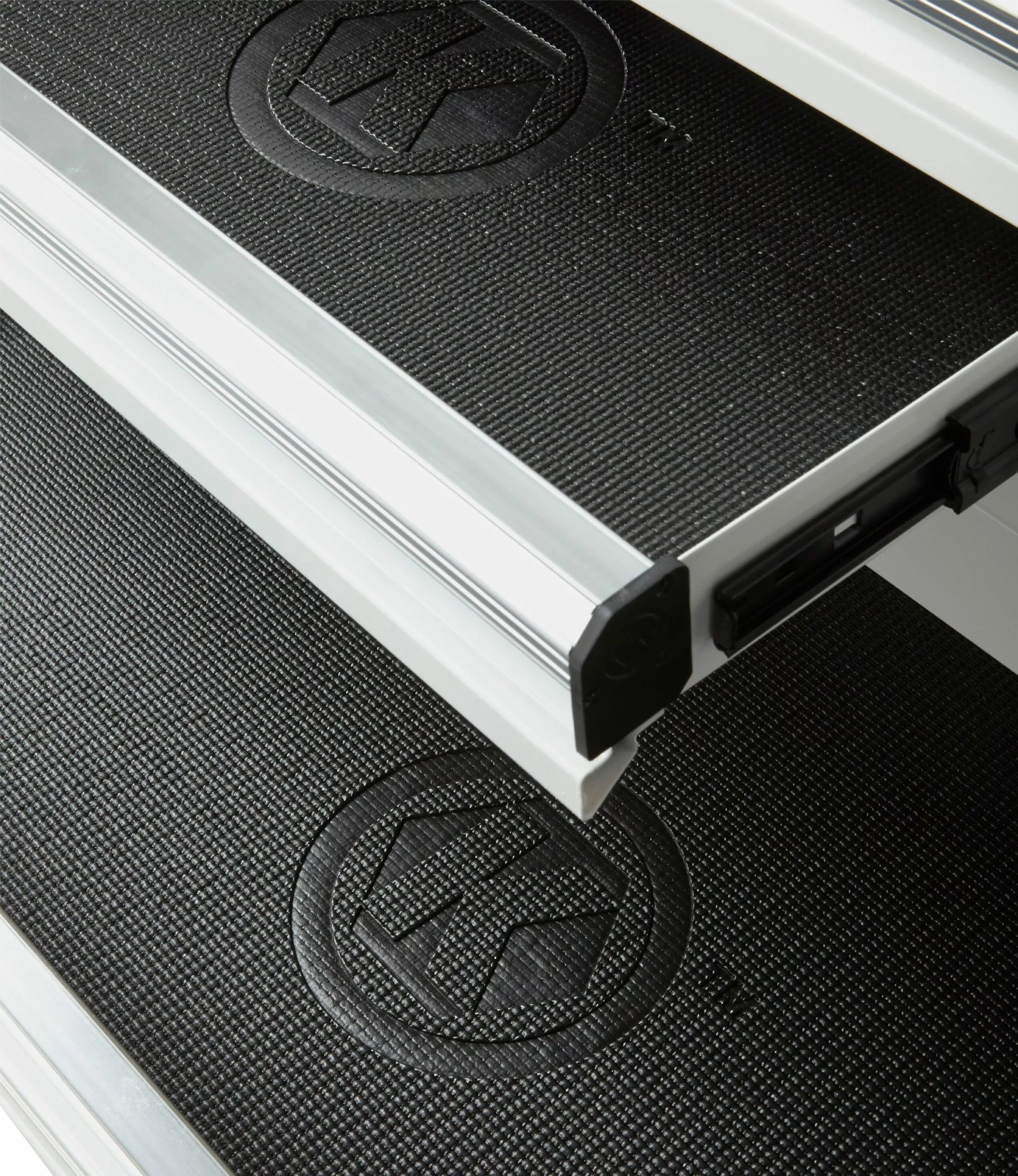 Kobalt 3000 Series 41-in W x 22.5-in H 9-Drawer Steel Tool Chest (Black) - Tool Storage & Work Benches - Image 3