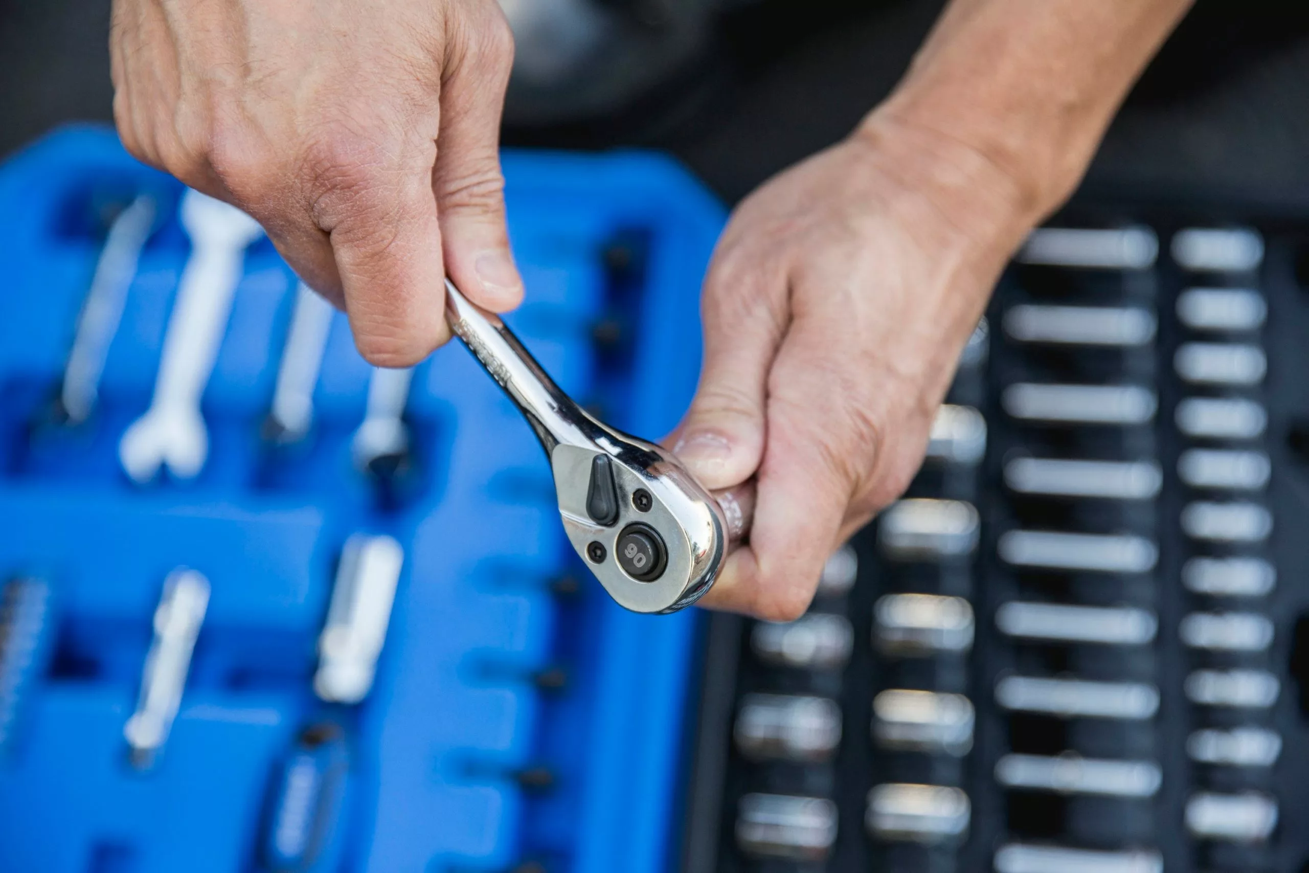 Kobalt 80-Piece Standard (SAE) and Metric Combination Polished Chrome Mechanics Tool Set (3/8-in) - Hand Tools - Image 8