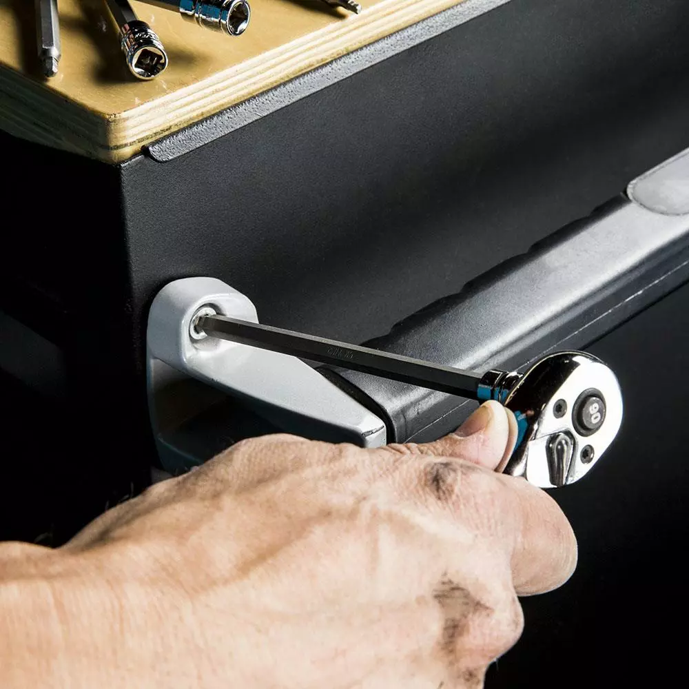 Kobalt 7-Piece 1/4-in; 3/8-in Drive Set Hex Bit Standard (SAE) Driver Socket Set - Hand Tools - Image 4