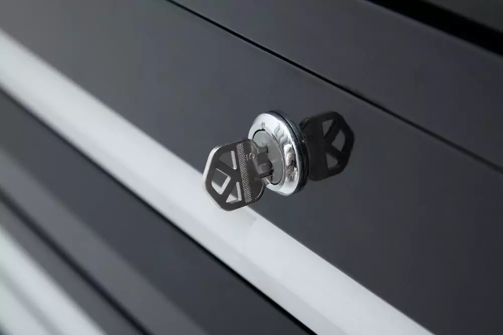 Kobalt 3000 Series 41-in W x 37.5-in H 8-Drawer Steel Rolling Tool Cabinet (Black) - Tool Storage & Work Benches - Image 14