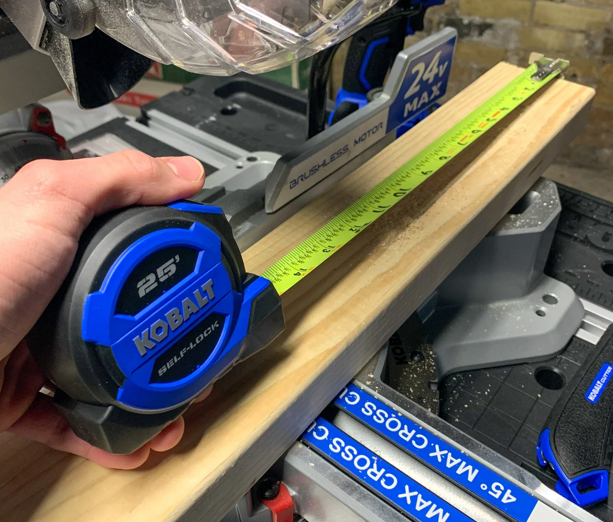 Kobalt Tape measures 25-ft Auto Lock Tape Measure - Levels & Measuring Tools - Image 3