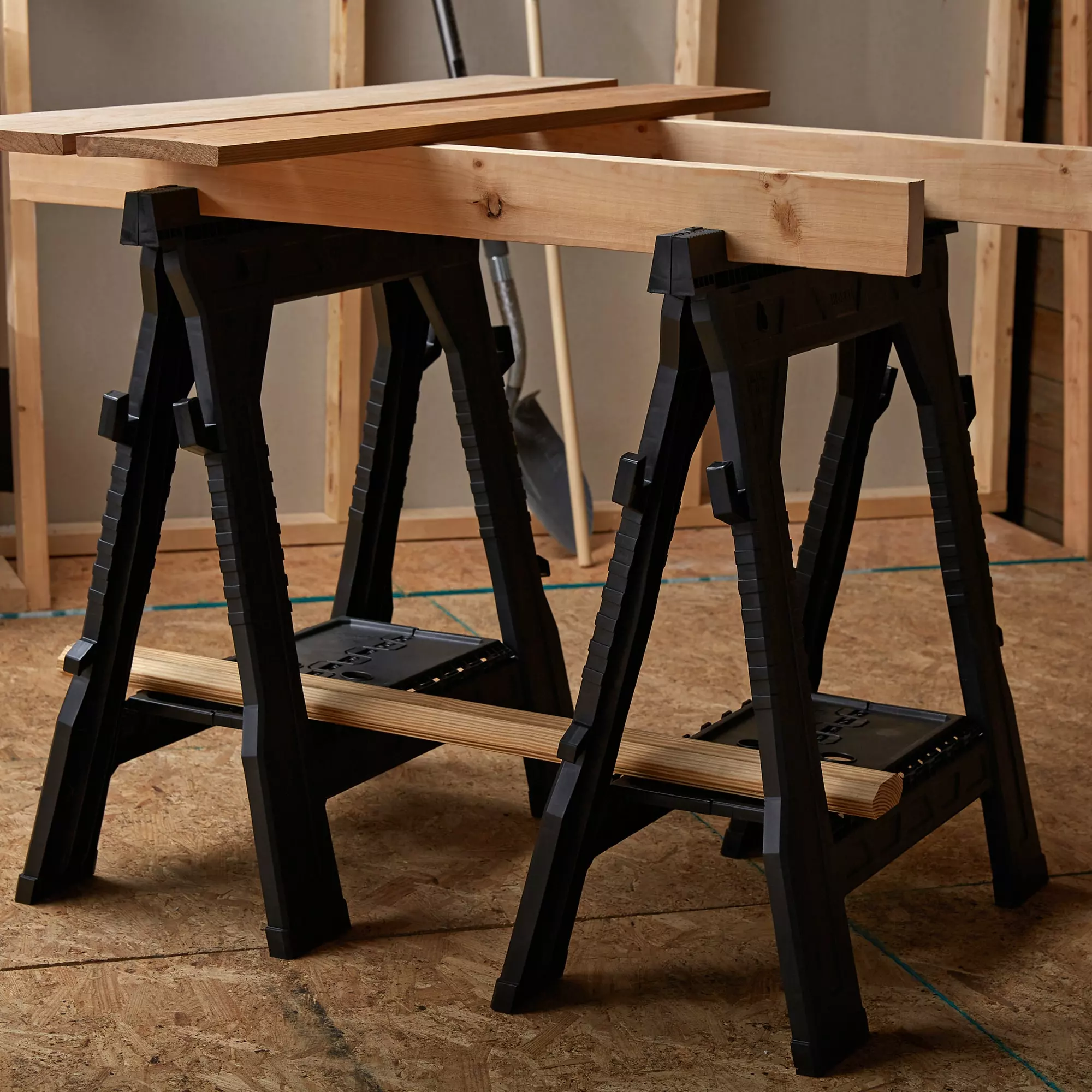 Kobalt 2-Pack 4.1-in W x 32-in H Plastic Saw Horse (1000-lb Capacity) - Tool Storage & Work Benches - Image 6