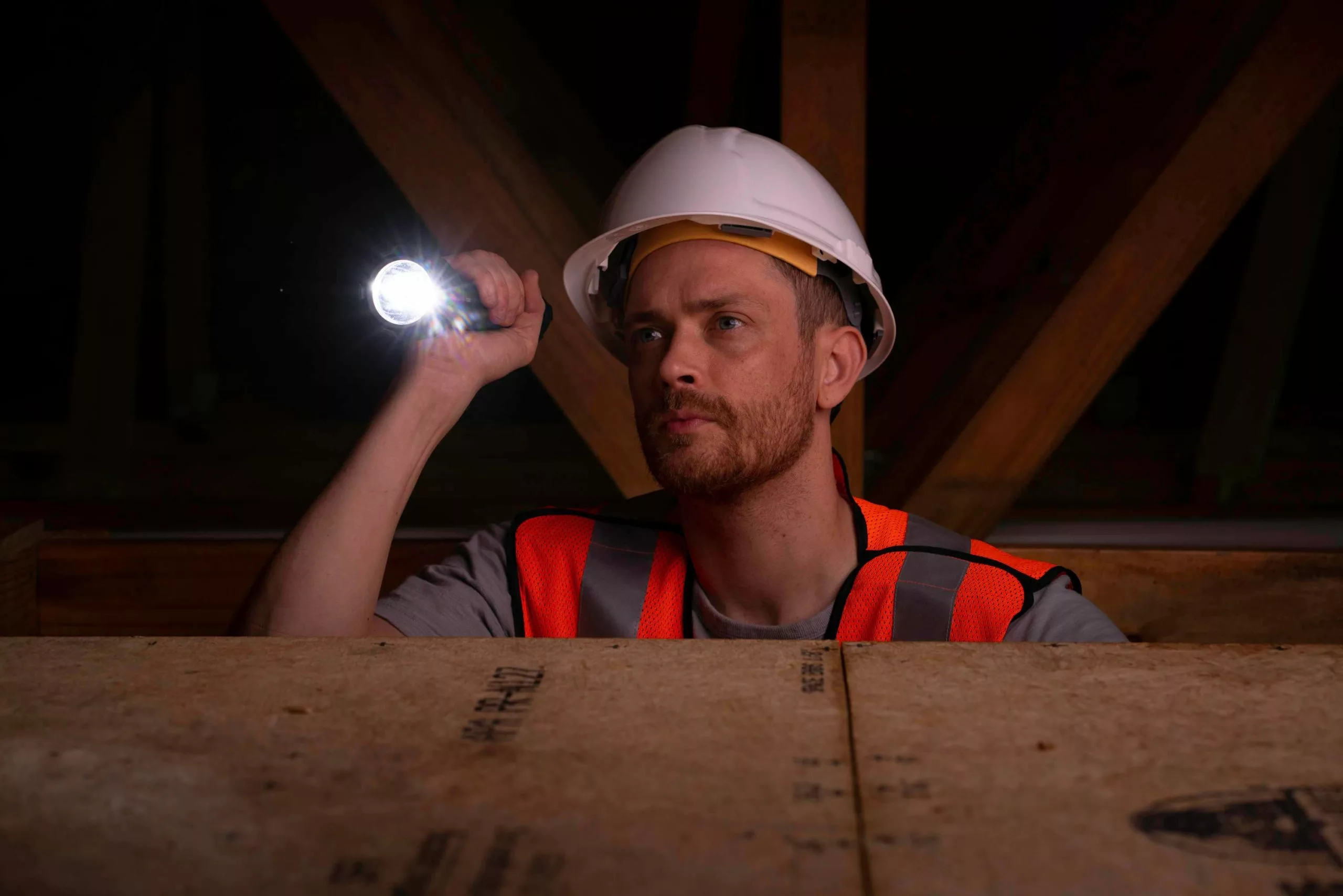 Kobalt Virtually Indestructible Waterproof 600-Lumen LED Flashlight (Battery Included) - Flashlights & Flashlight Bulbs - Image 7