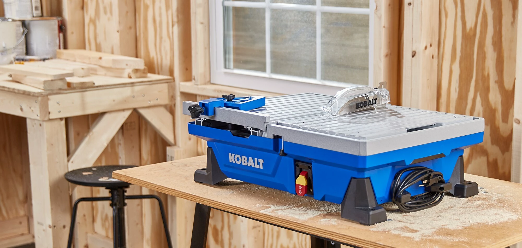 Kobalt 7-in 6-Amp Wet Tabletop Sliding Table Tile Saw - Power Tools - Image 5