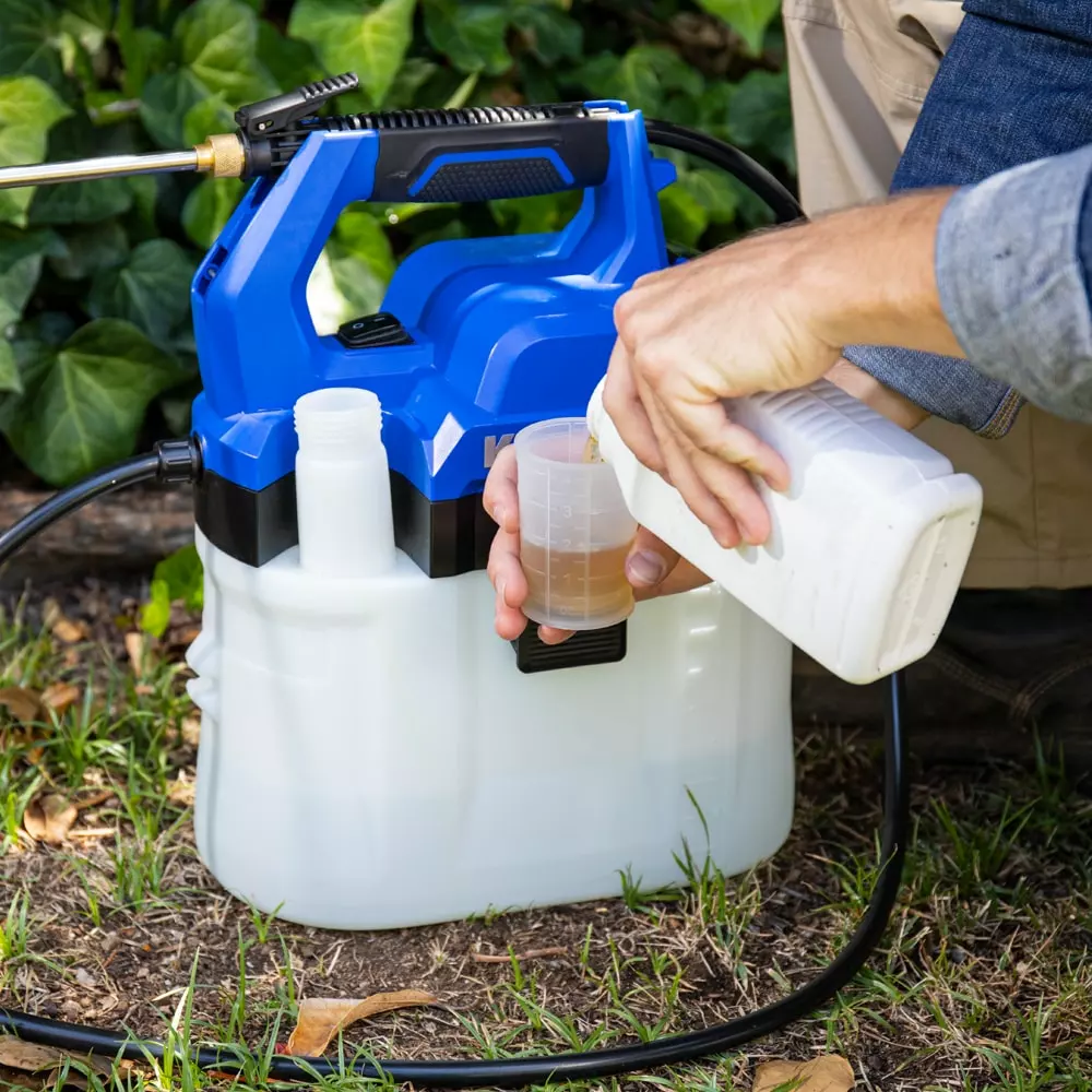 Kobalt 2.11-Gallon Plastic Handheld Sprayer - Outdoor Tools & Equipment - Image 11