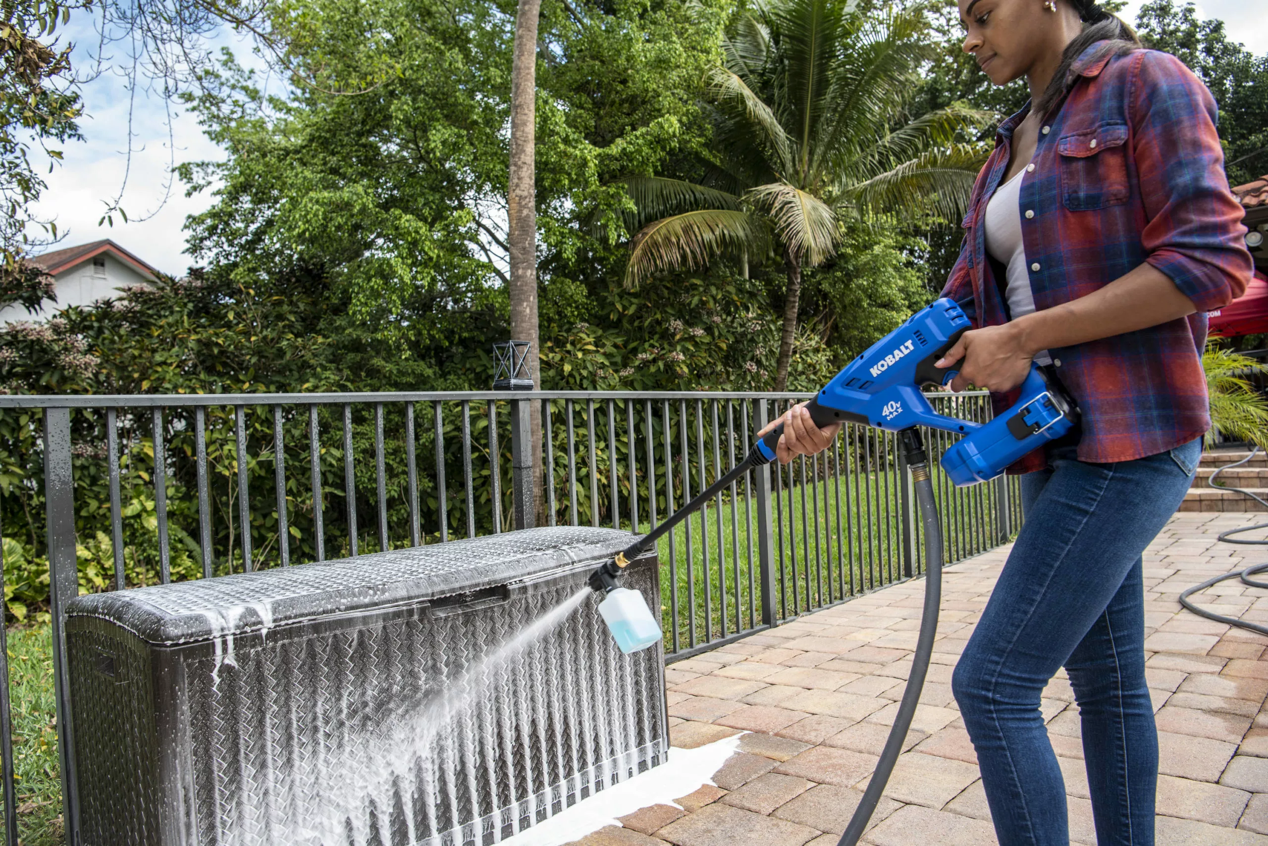 Kobalt 600 PSI 0.8-Gallon Cold Water Electric Pressure Washer - Outdoor Tools & Equipment - Image 3