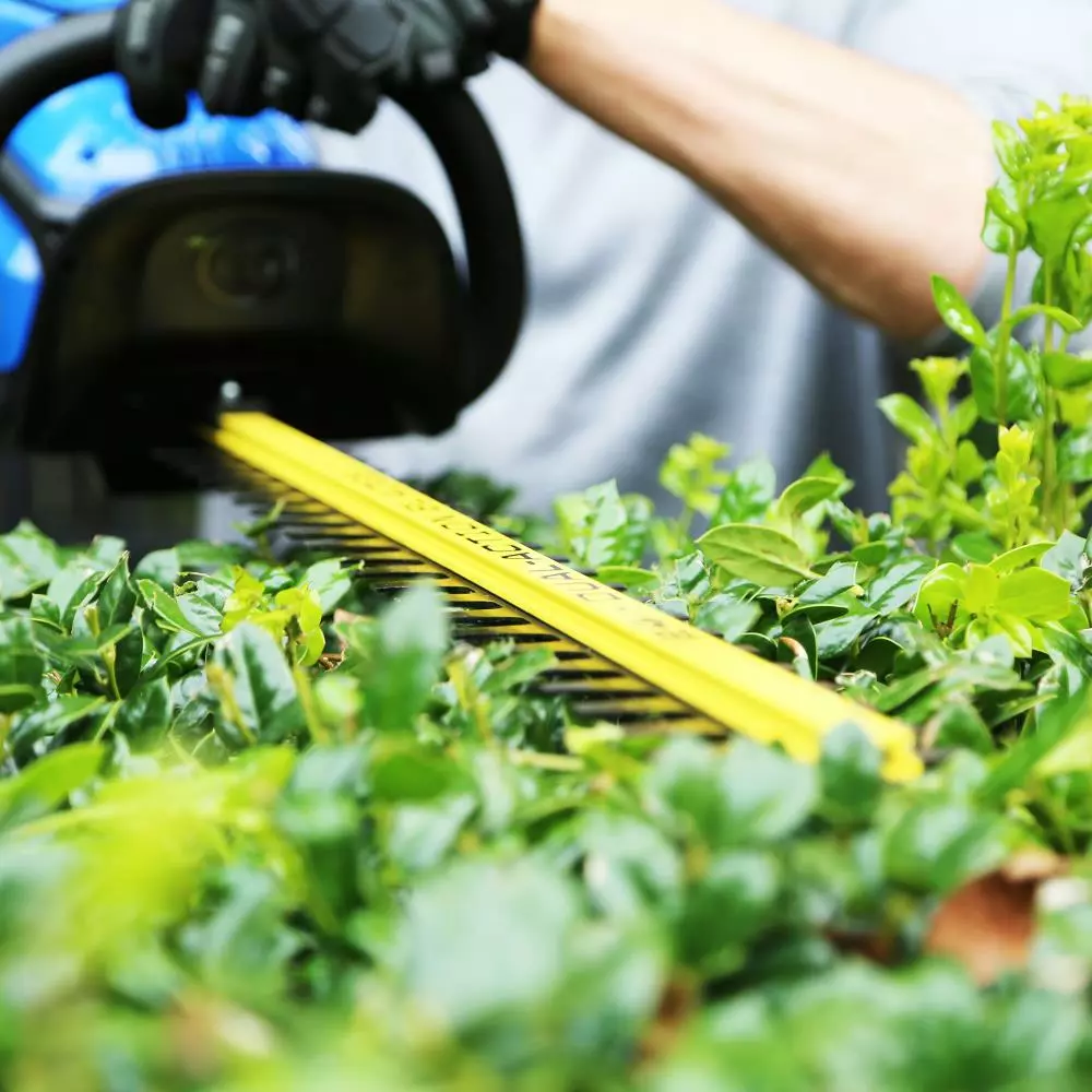 Kobalt 40v Gen II Hedge Trimmer Tool Only - Outdoor Tools & Equipment - Image 5