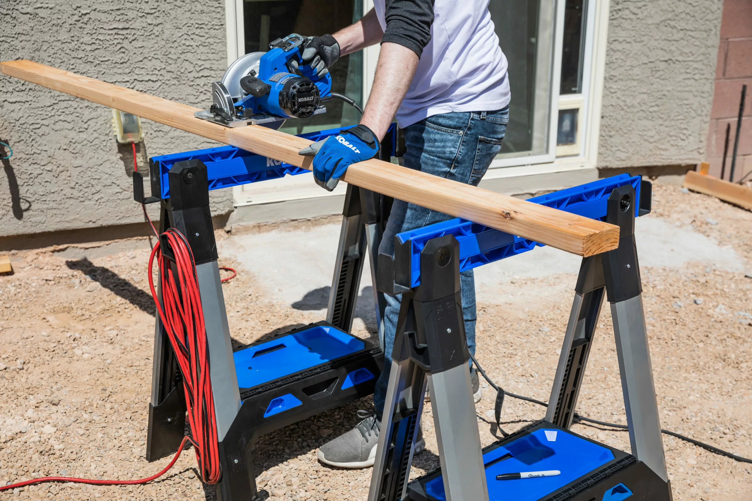 Kobalt 30.63-in W x 33.5-in H Adjustable Pp and Steel Construction Saw Horse (1000-lb Capacity) - Tool Storage & Work Benches - Image 8