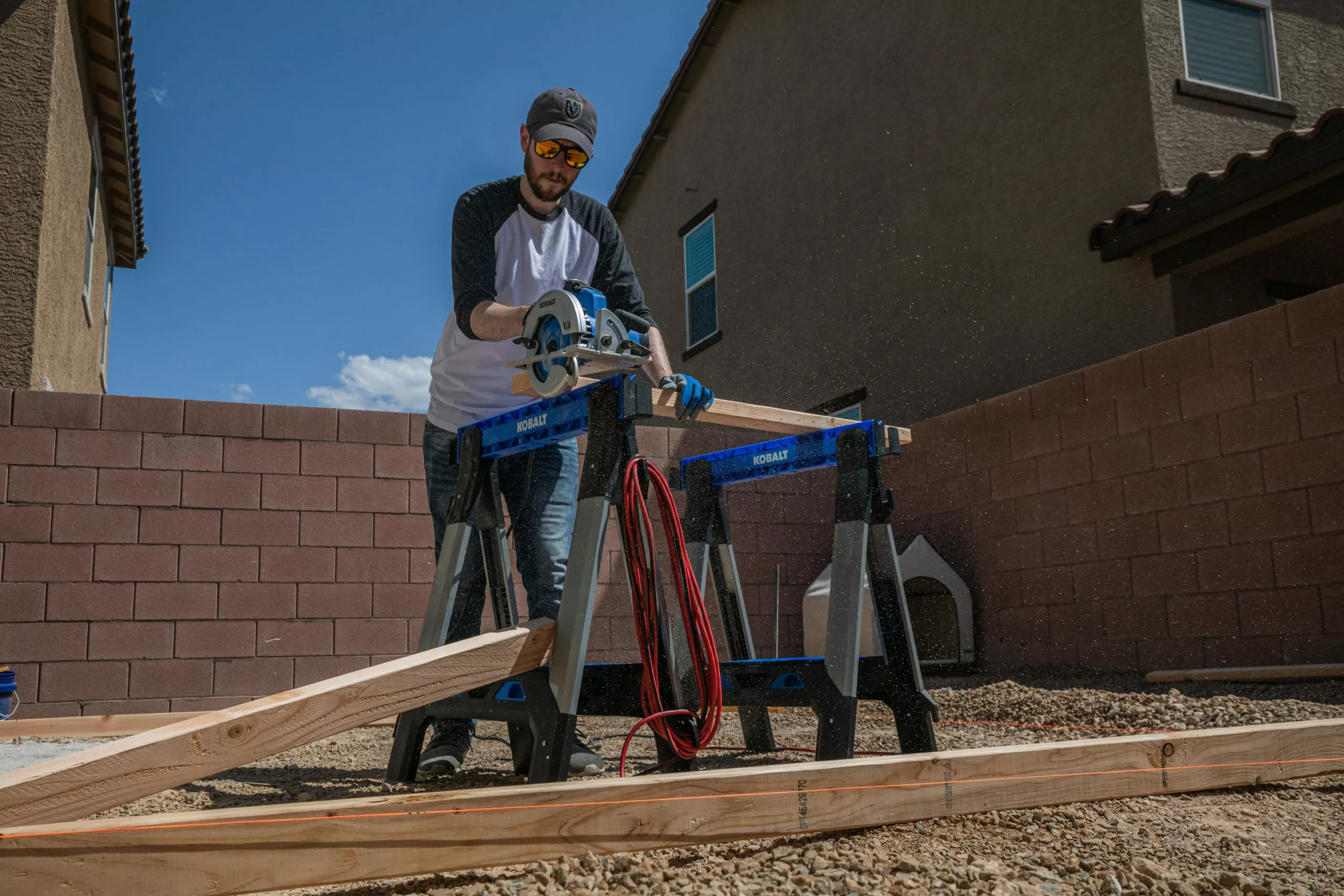 Kobalt 30.63-in W x 33.5-in H Adjustable Pp and Steel Construction Saw Horse (1000-lb Capacity) - Tool Storage & Work Benches - Image 10