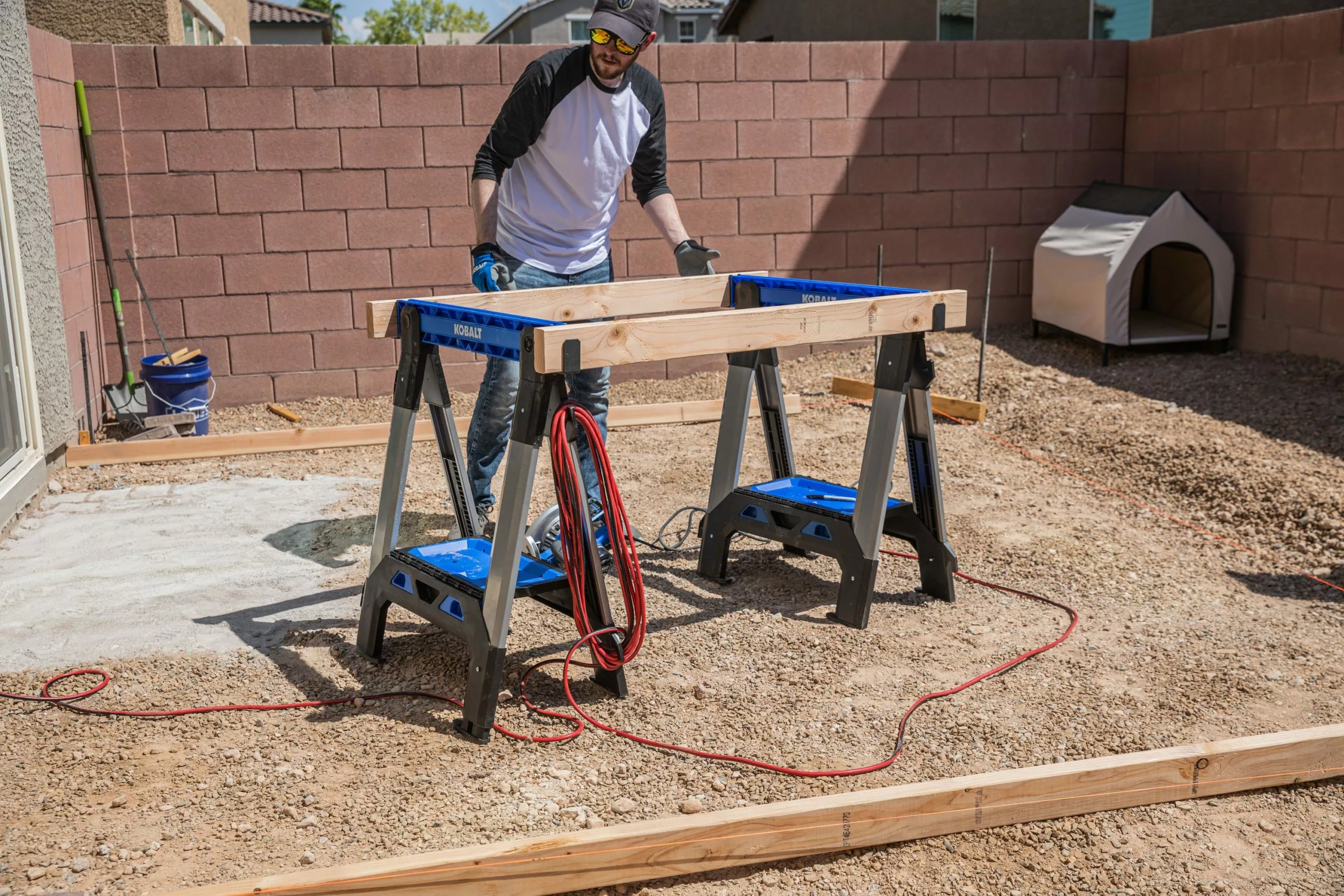 Kobalt 30.63-in W x 33.5-in H Adjustable Pp and Steel Construction Saw Horse (1000-lb Capacity) - Tool Storage & Work Benches - Image 13
