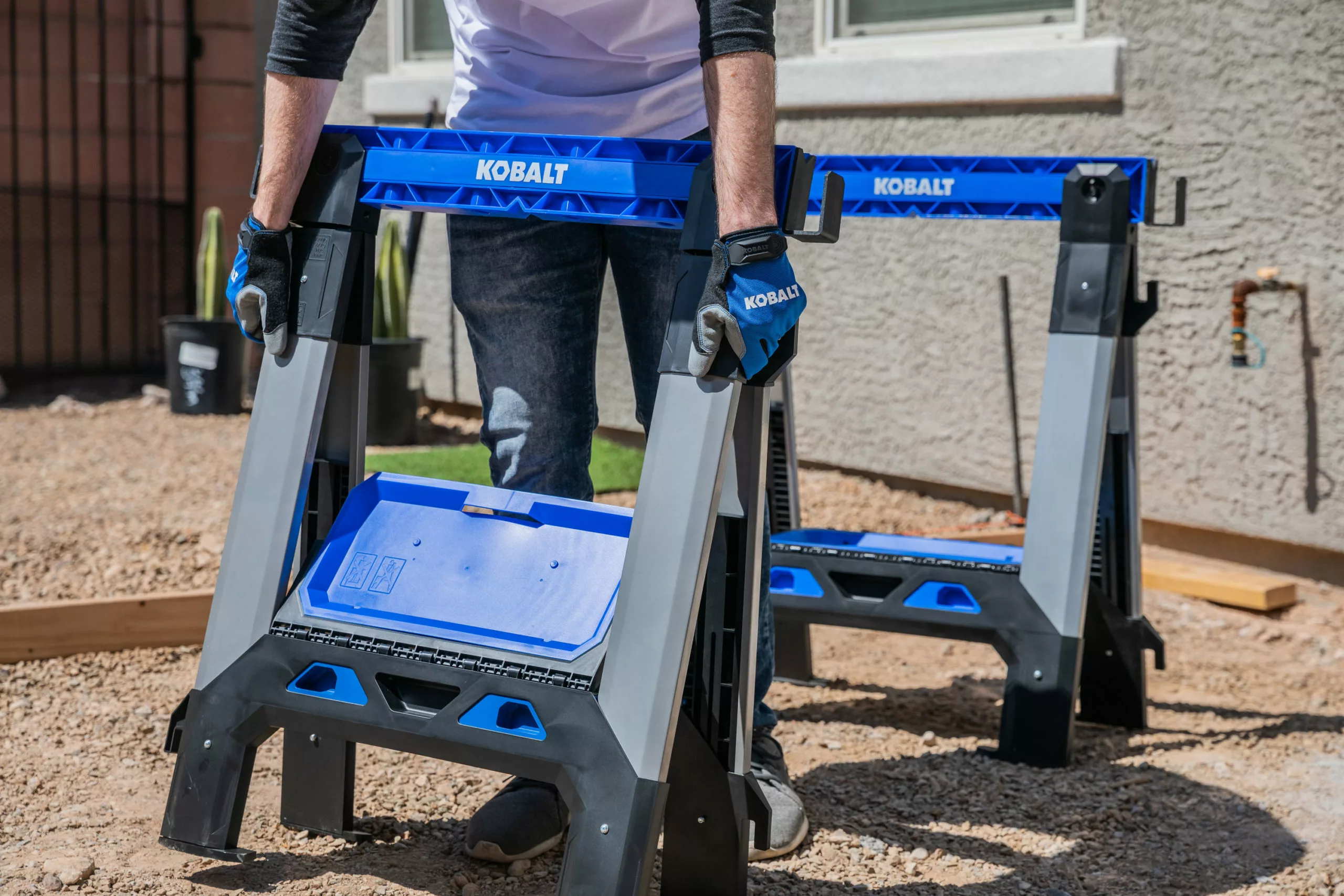 Kobalt 30.63-in W x 33.5-in H Adjustable Pp and Steel Construction Saw Horse (1000-lb Capacity) - Tool Storage & Work Benches - Image 7