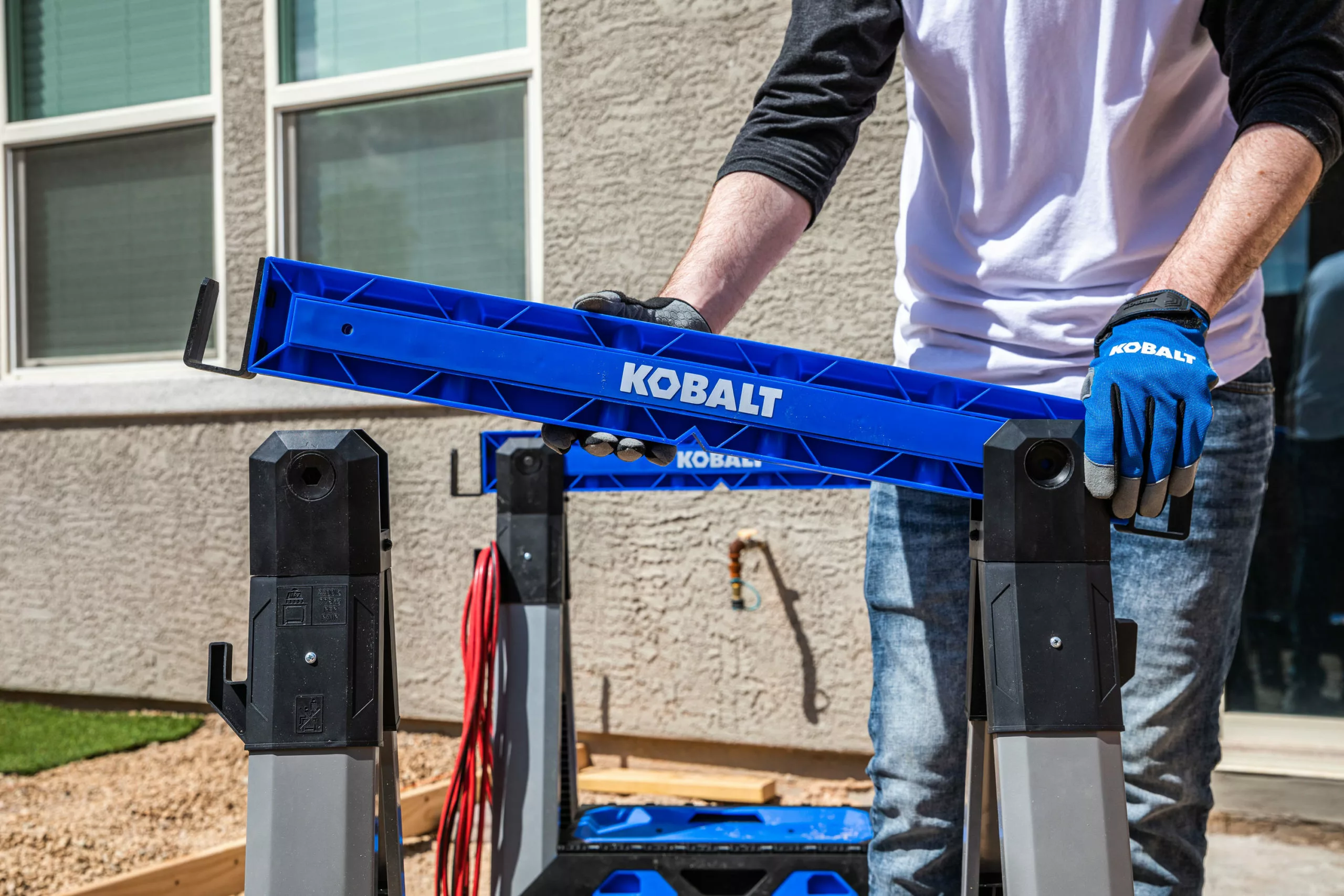 Kobalt 30.63-in W x 33.5-in H Adjustable Pp and Steel Construction Saw Horse (1000-lb Capacity) - Tool Storage & Work Benches - Image 19