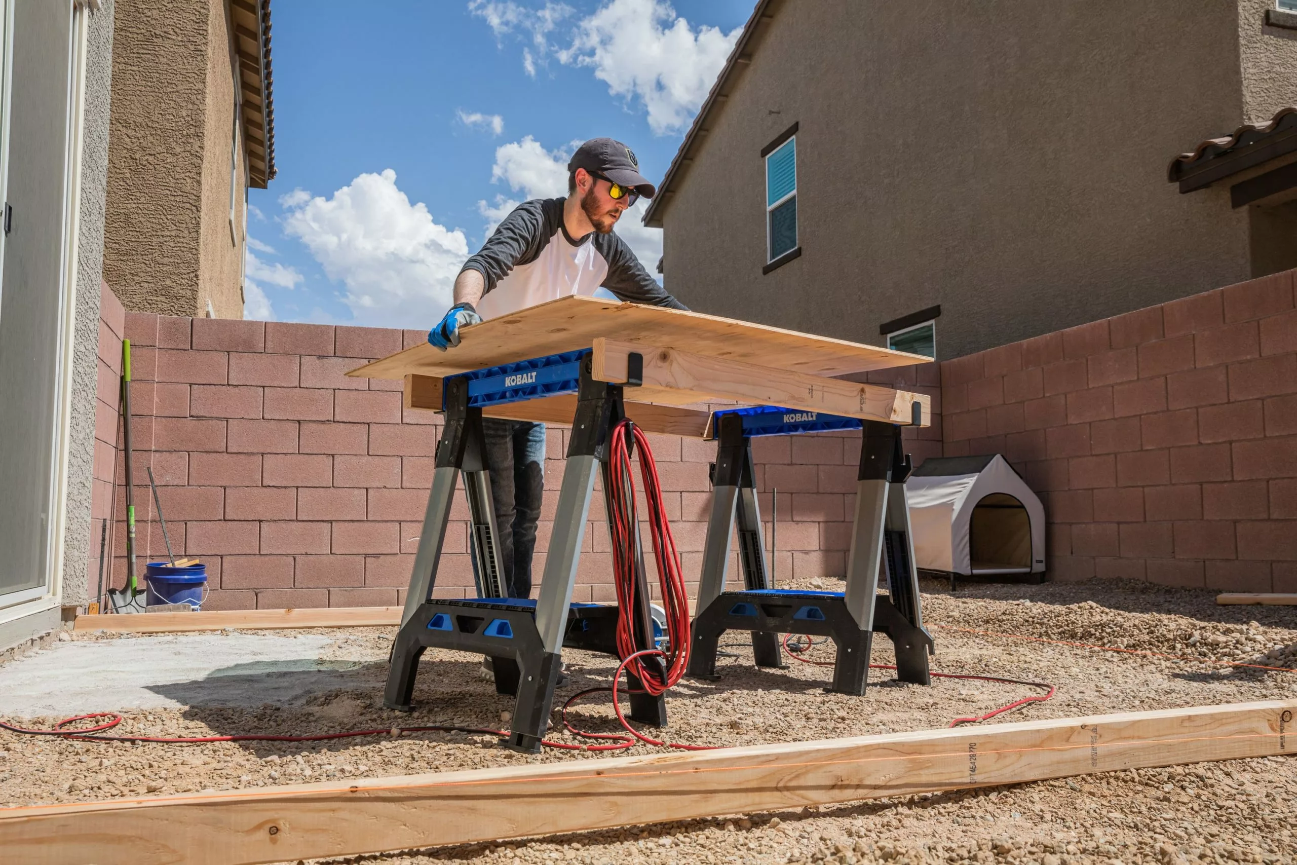 Kobalt 30.63-in W x 33.5-in H Adjustable Pp and Steel Construction Saw Horse (1000-lb Capacity) - Tool Storage & Work Benches - Image 14