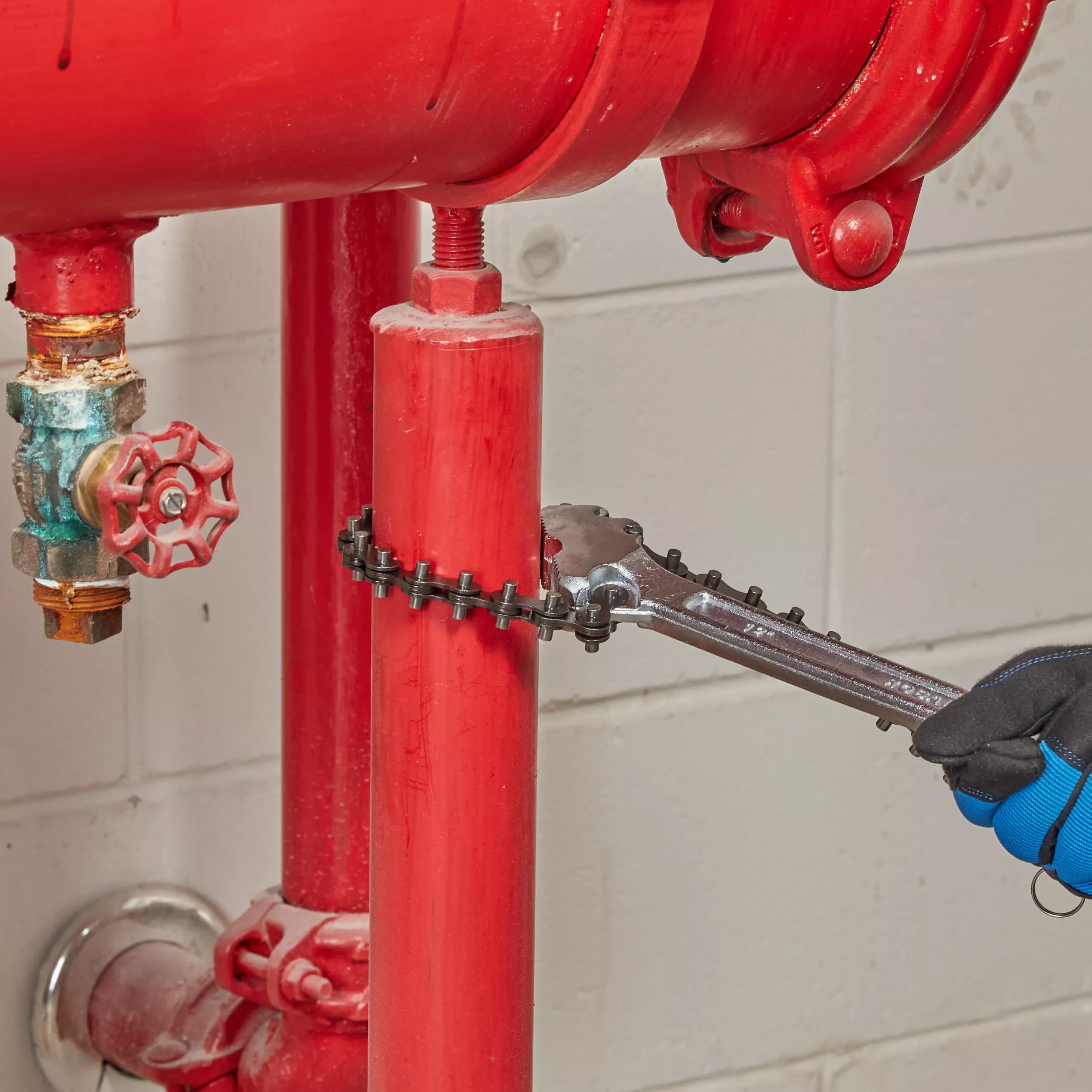 Kobalt 2-in Chain Wrench - Plumbing Tools & Cements - Image 2