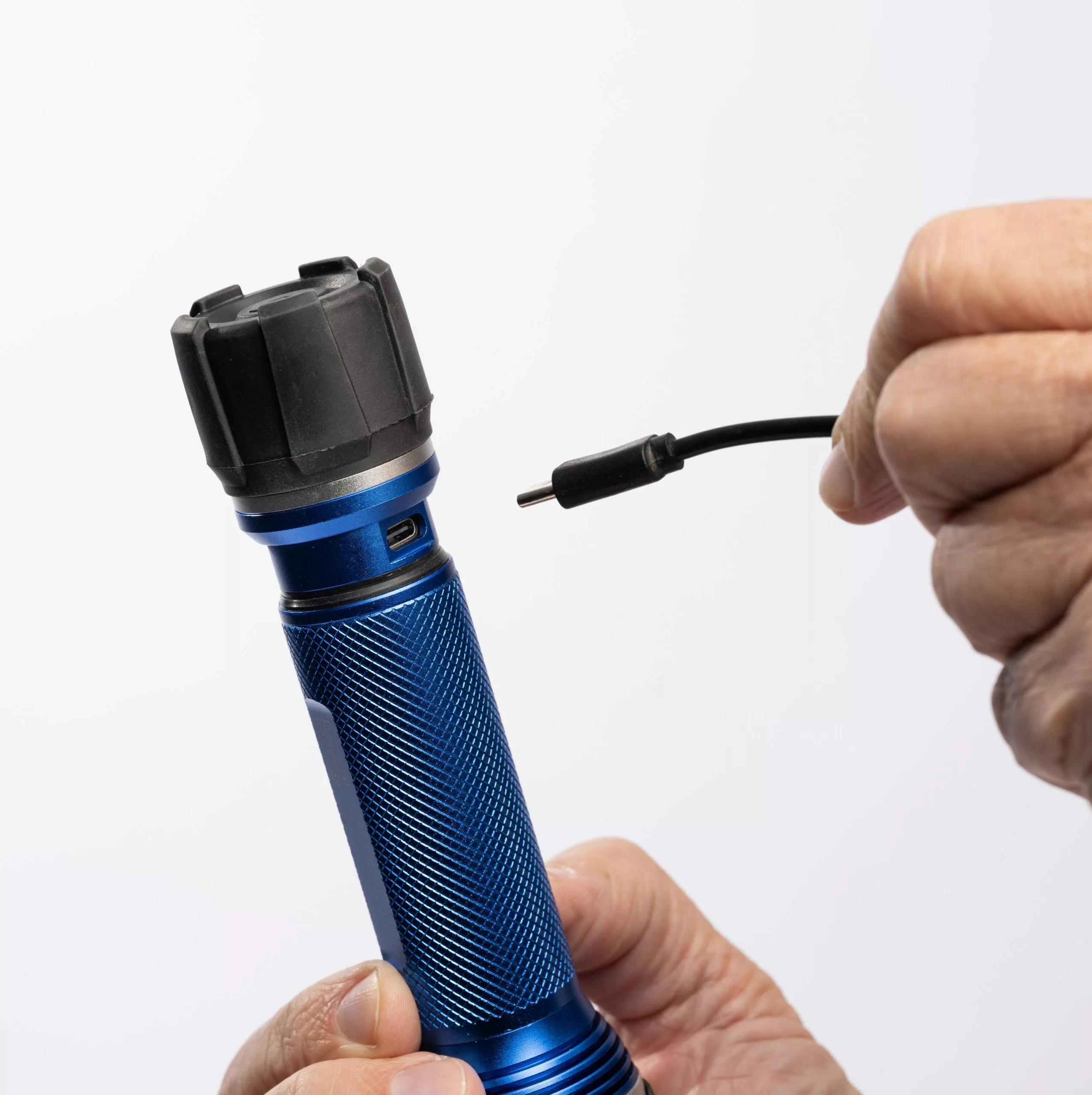 Kobalt 350-Lumen LED Rechargeable Flashlight - Flashlights & Flashlight Bulbs - Image 5