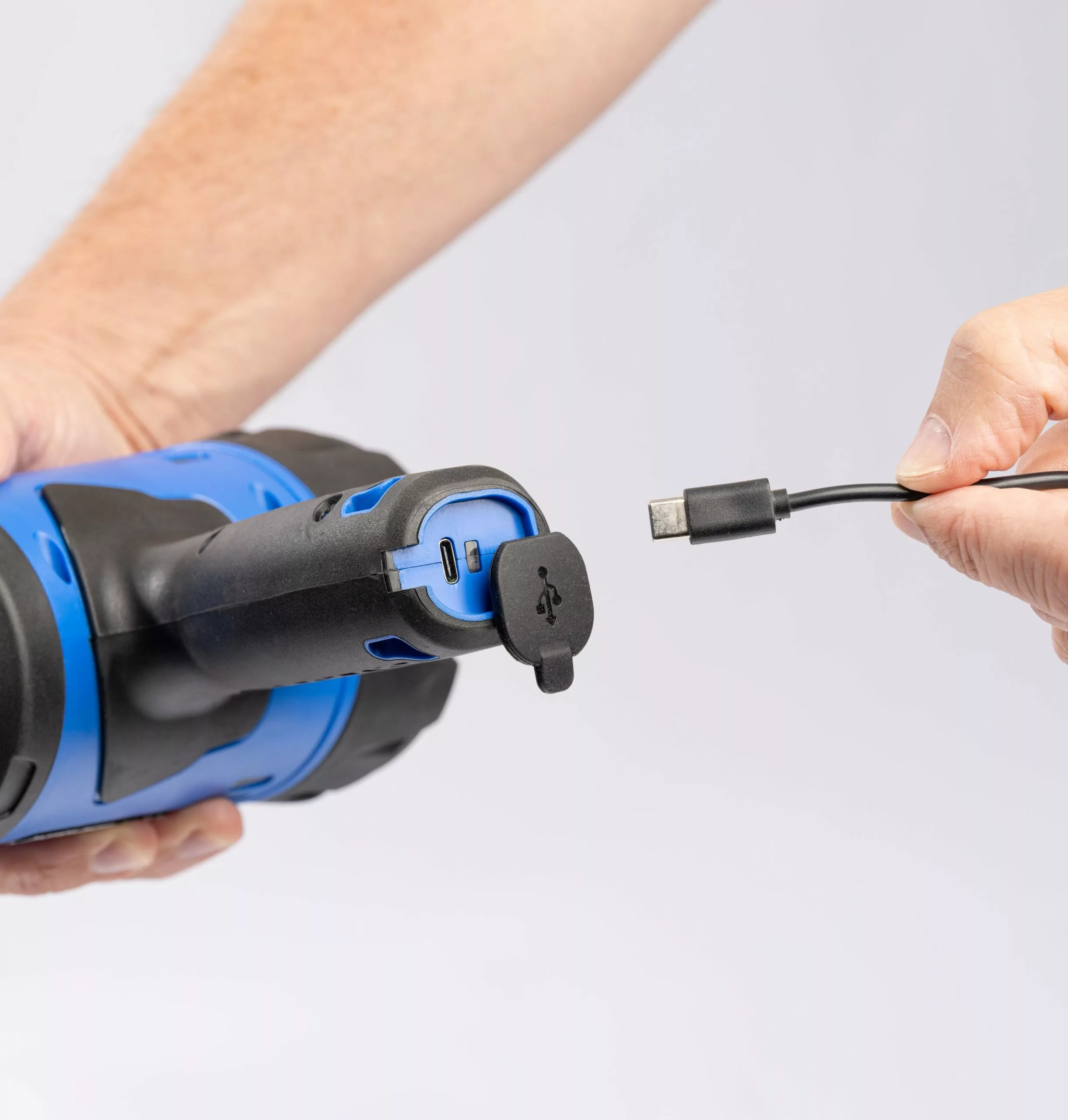 Kobalt 1200-Lumen LED Rechargeable Spotlight Flashlight - Flashlights & Flashlight Bulbs - Image 7