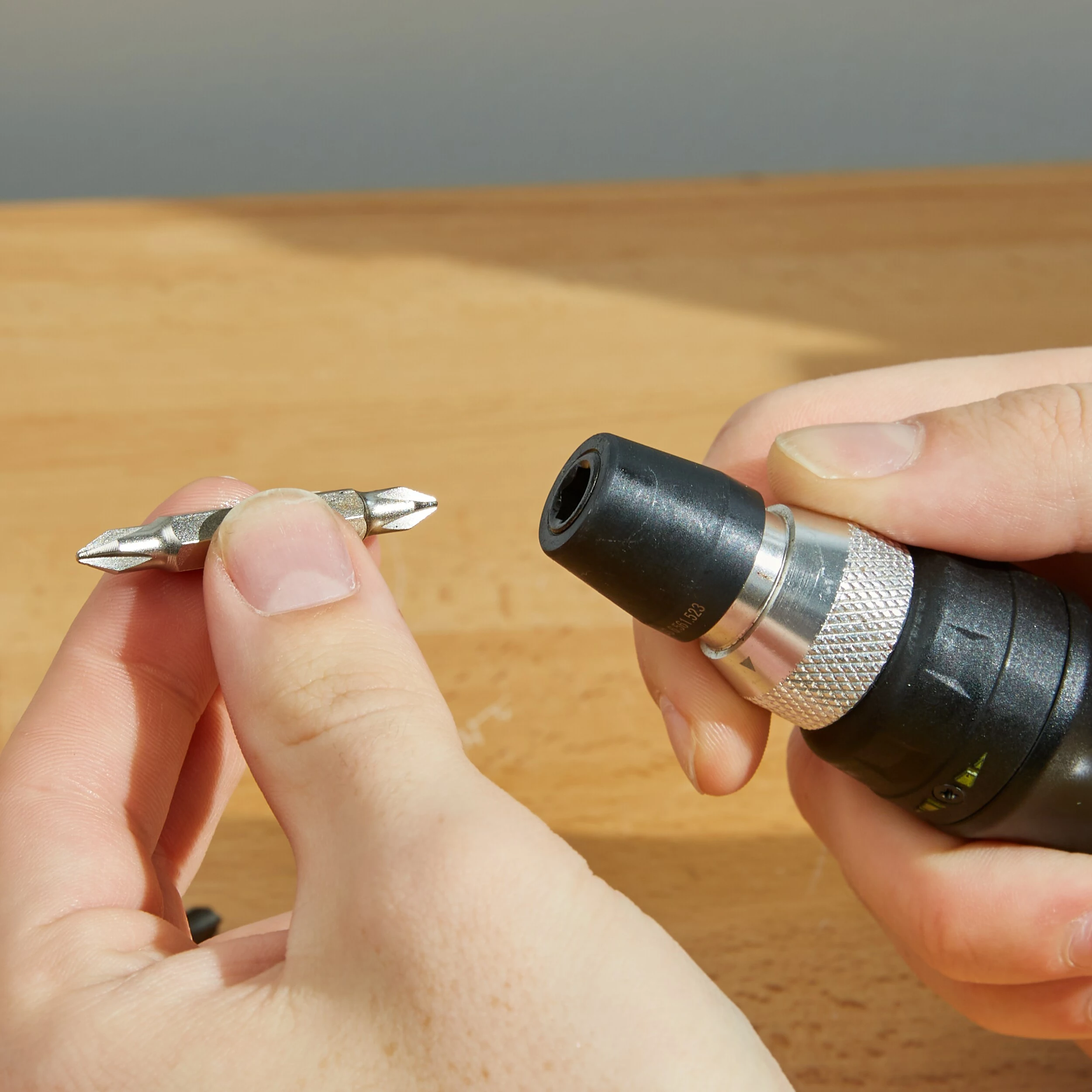 Kobalt Ratcheting screwdriver set 10-Piece Plastic Handle Ratcheting Set Assorted Multi-bit Screwdriver Set - Hand Tools - Image 3