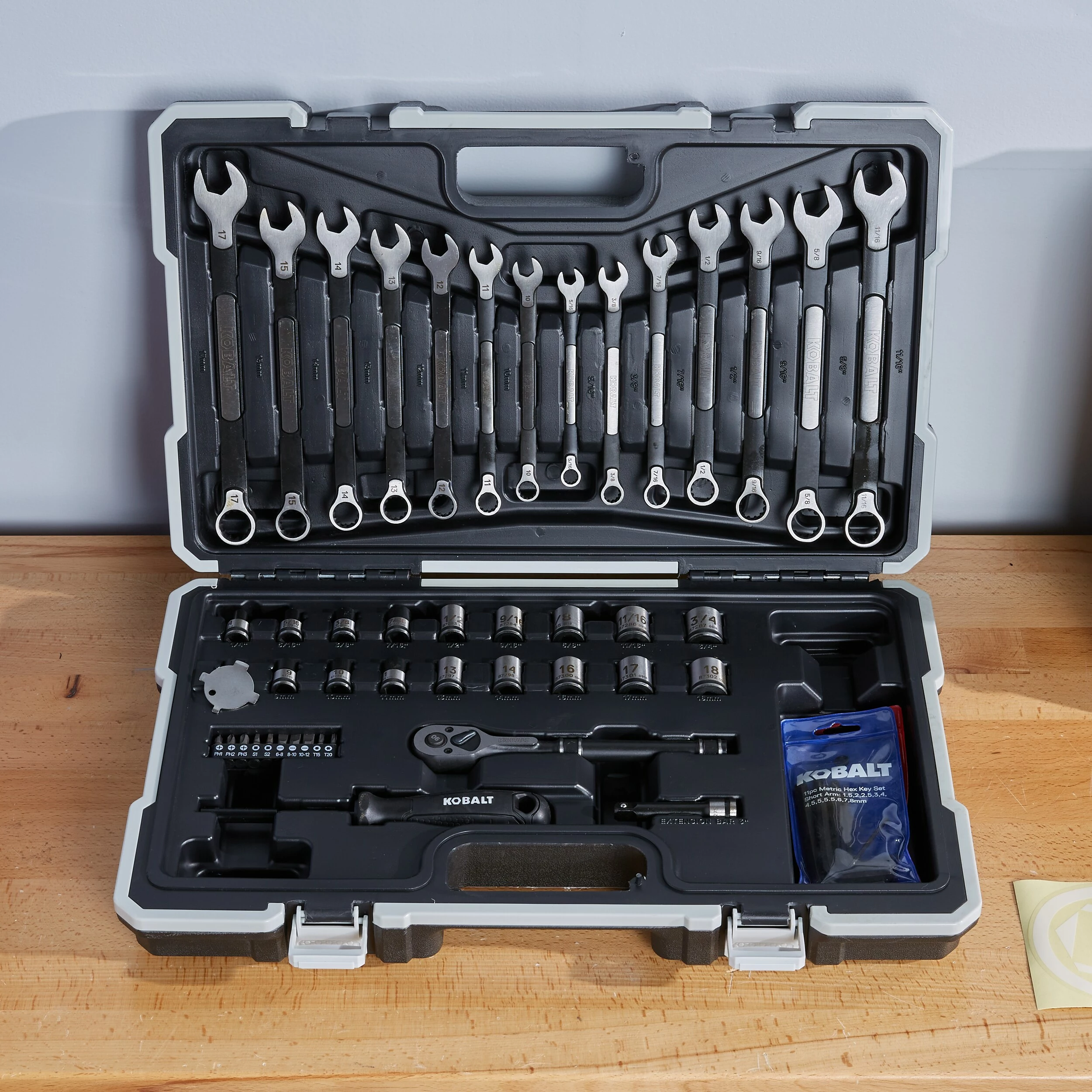 Kobalt Universal 67-Piece Standard (SAE) and Metric Combination Matte Mechanics Tool Set (3/8-in) - Hand Tools - Image 3