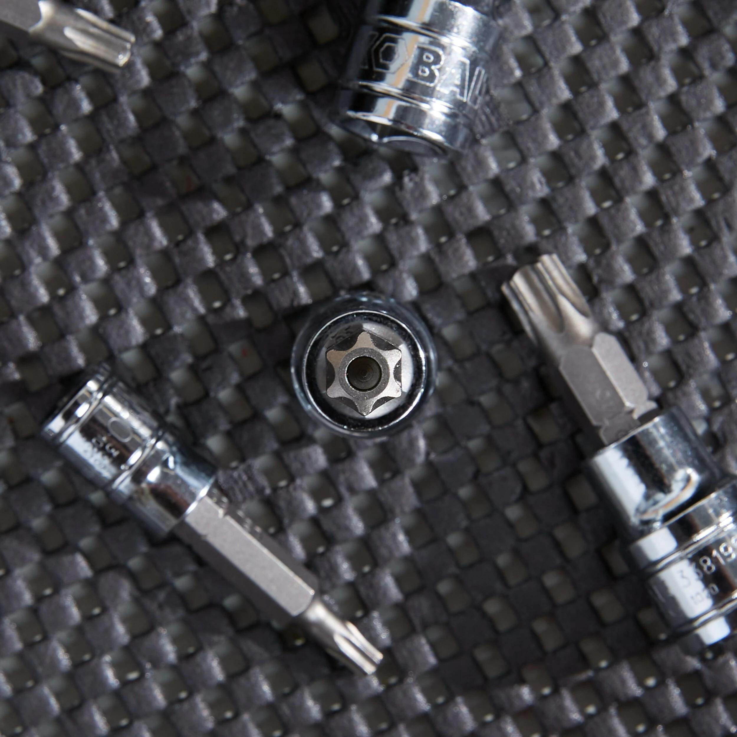 Kobalt 8-Piece 1/4-in; 3/8-in Drive Set Tamper-Proof Torx Bit Tamper-Proof Driver Socket Set - Hand Tools - Image 4