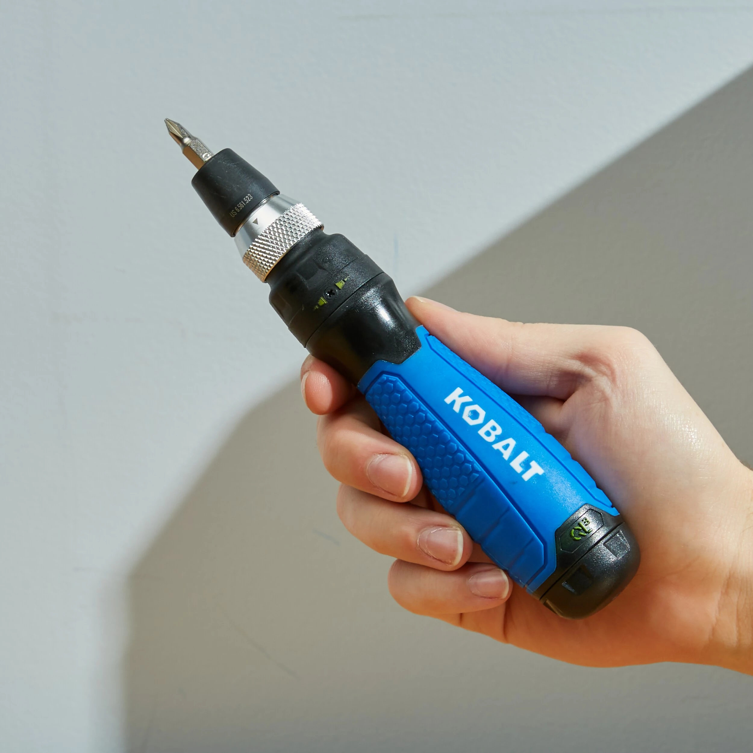 Kobalt Ratcheting screwdriver set 10-Piece Plastic Handle Ratcheting Set Assorted Multi-bit Screwdriver Set - Hand Tools - Image 4