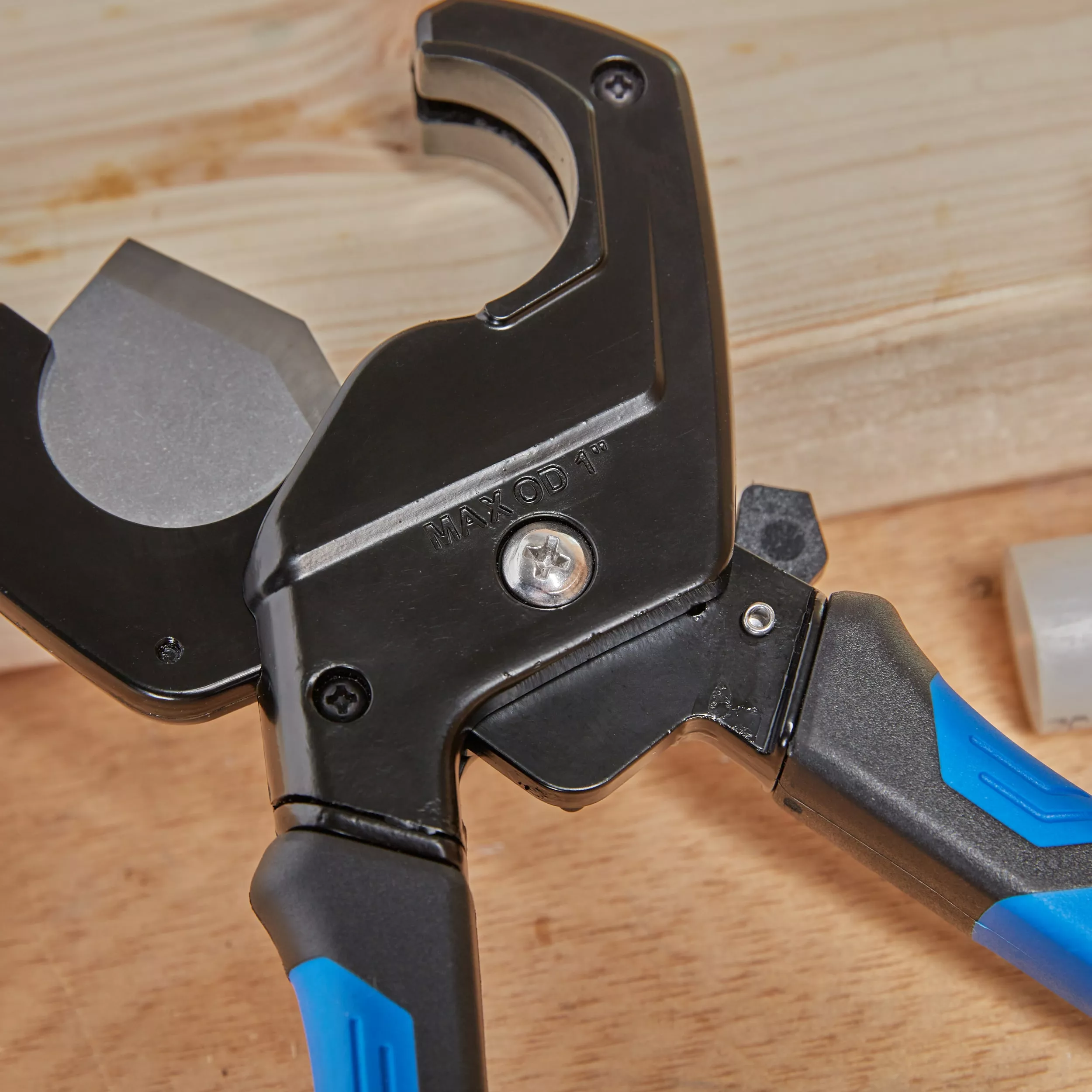 Kobalt Pex Cutter - Plumbing Tools & Cements - Image 4
