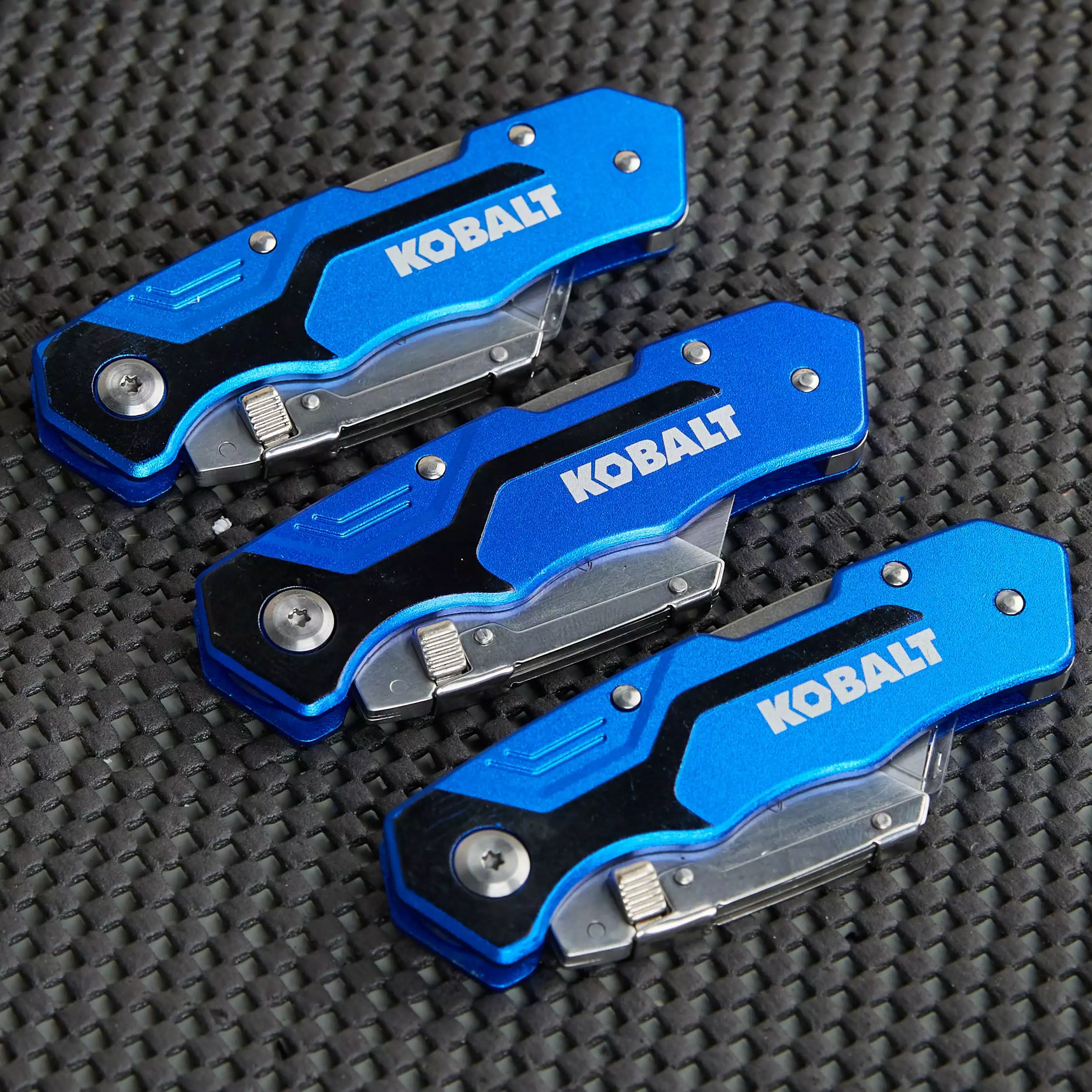 Kobalt 18mm 3-Blade Folding Utility Knife - Hand Tools - Image 3