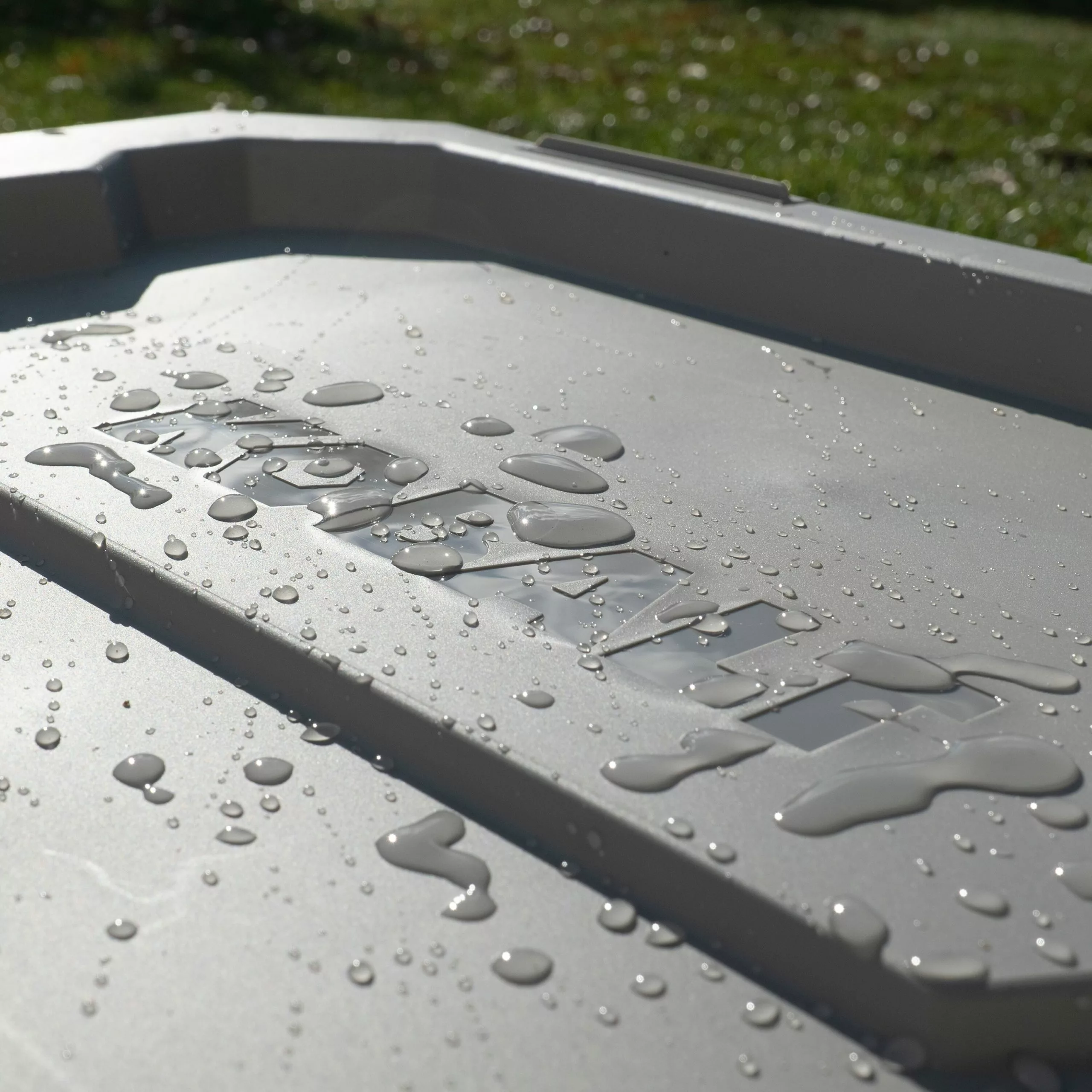 Kobalt X-large 24-Gallon (96-Quart) Grey Heavy Duty Tote with Latching Lid - Baskets & Storage Containers - Image 10