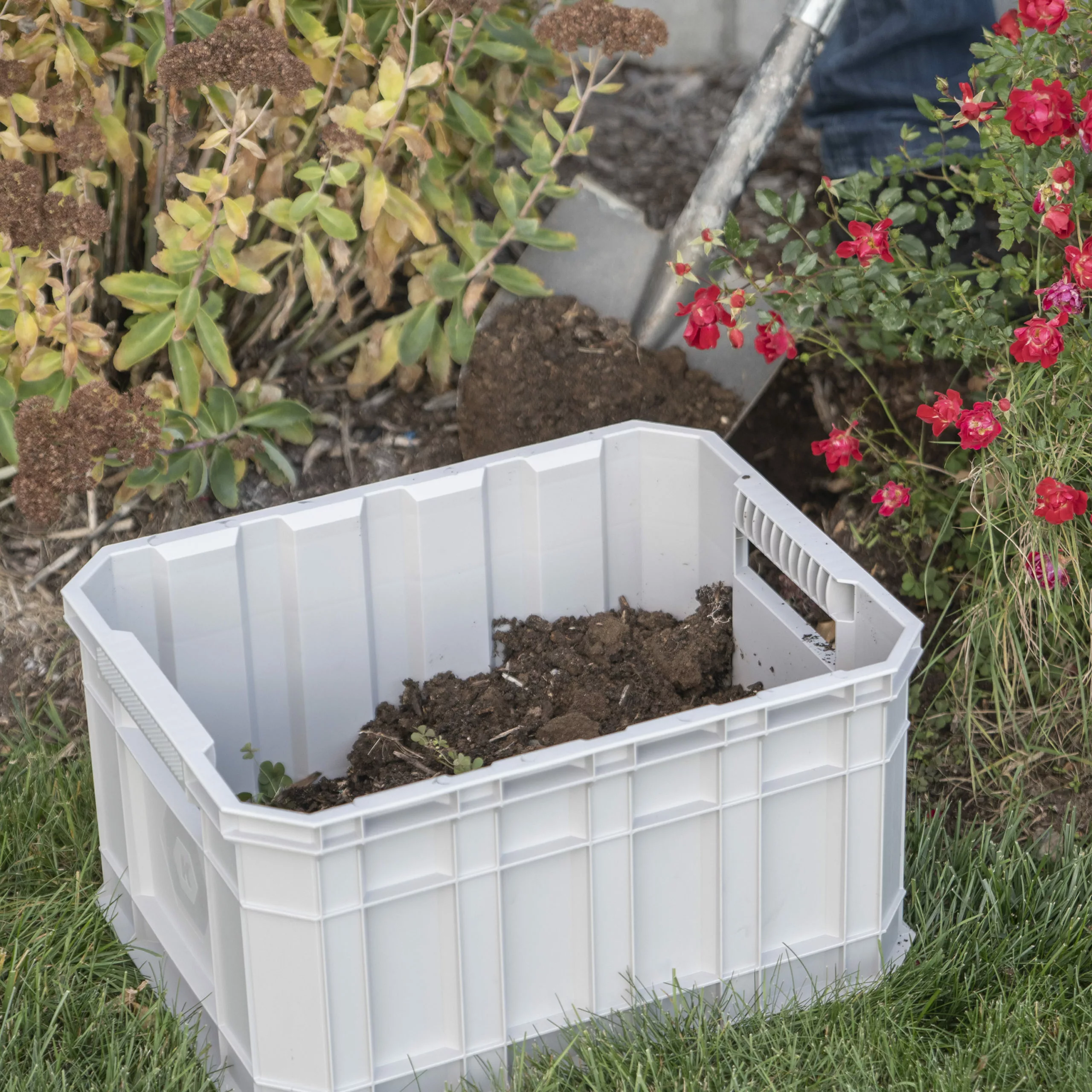 Kobalt Medium 8.5-Gallon (34-Quart) Grey Heavy Duty Tote with Lidless Lid - Baskets & Storage Containers - Image 9