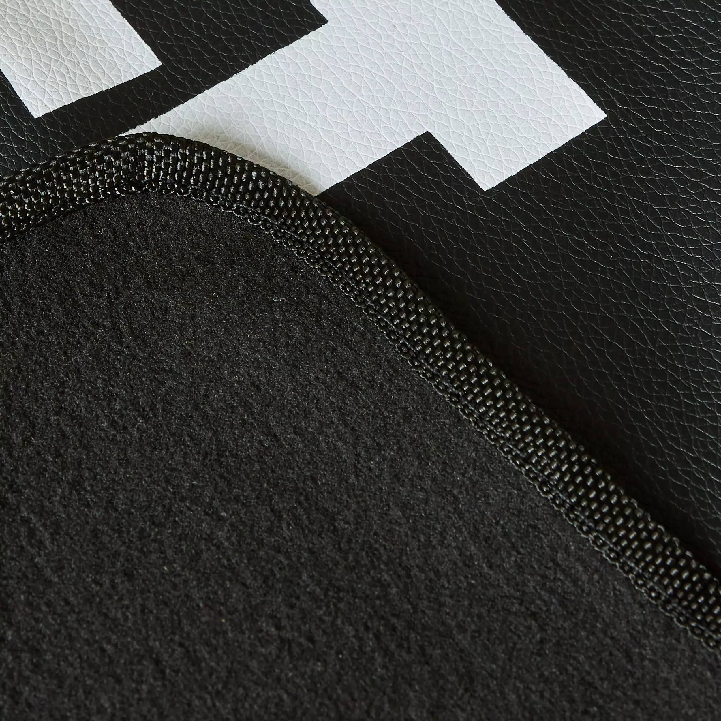 Kobalt Automotive Fender Cover - Automotive Tools - Image 2