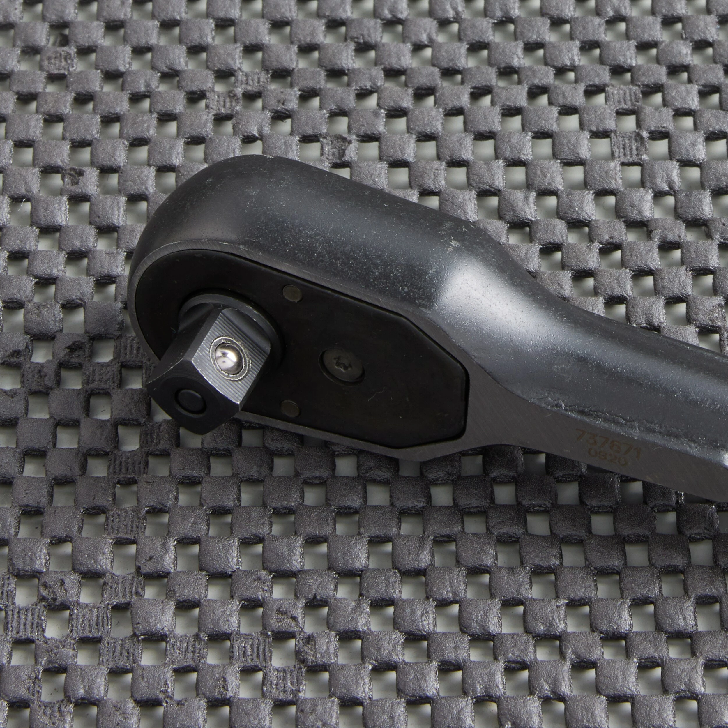 Kobalt Universal 90-Tooth 3/8-in Drive Quick-release Standard Ratchet - Hand Tools - Image 3